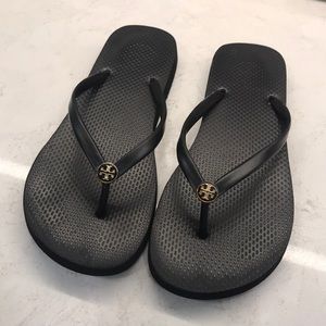 Tory Burch Thin Black Flip Flops sandals 6.5